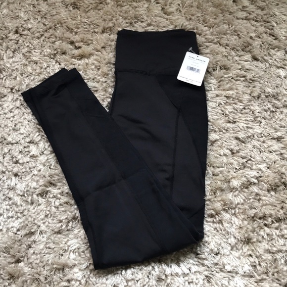 Free People Women's Lira Legging size Medium-NEW - Picture 3 of 4